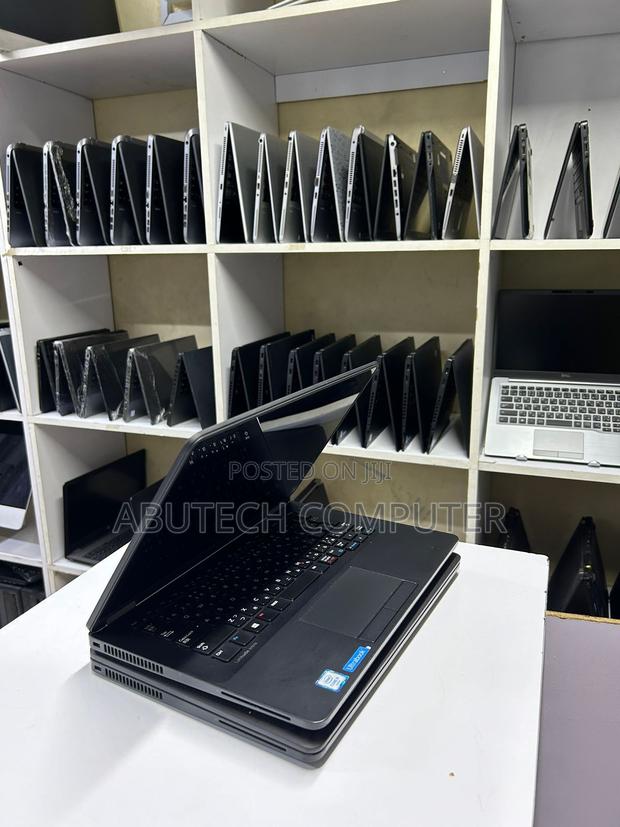 Laptop Dell Latitude 12 E7270 8GB Intel Core I5 SSD 256GB - main view