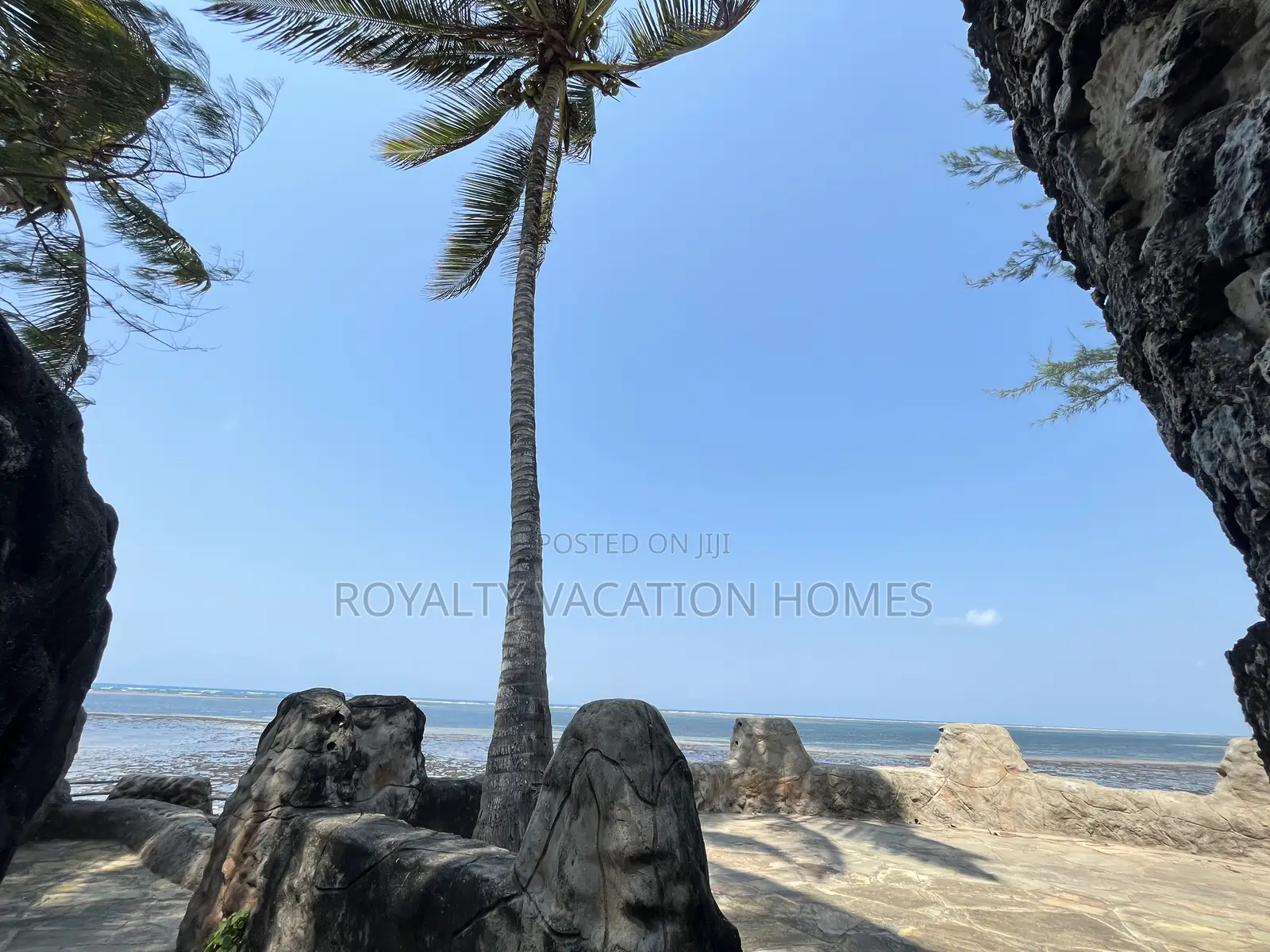 2 Bedroom Beachfront Airbnb Apartment in Mombasa