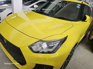 Suzuki Swift 2018 Yellow