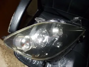 2005 Mazda Demio 2005 Headlight Xenon