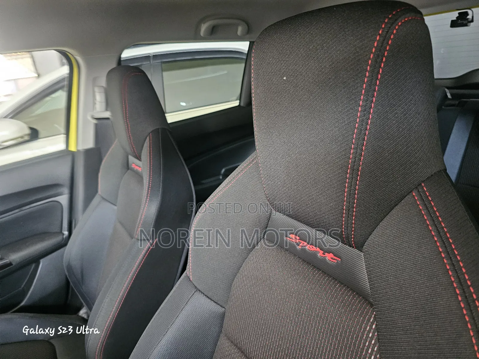 Suzuki Swift 2018 Yellow