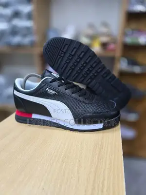 Puma Jogger Sneakers