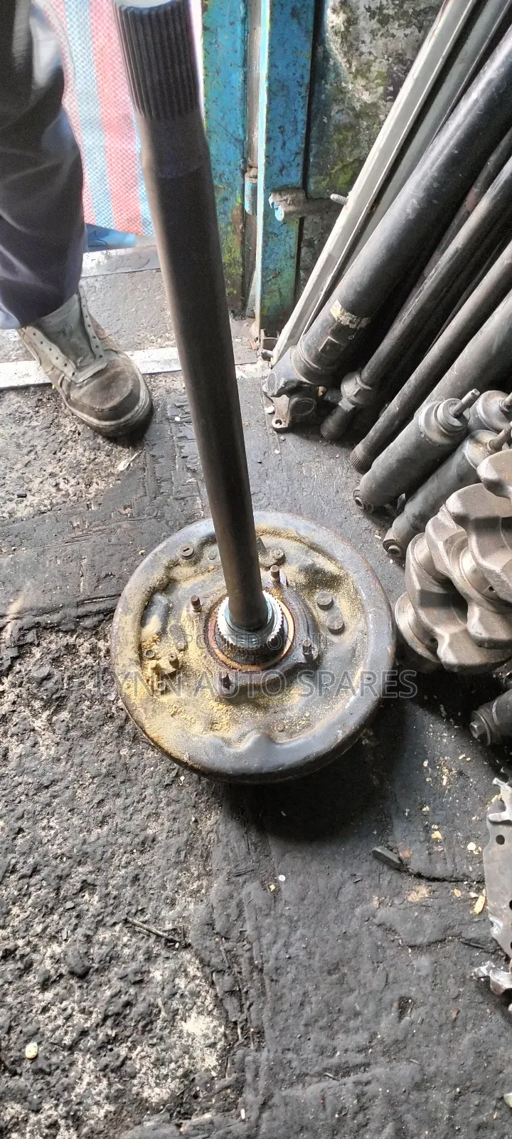 Hiace Matatu 7l Complete Rear Axle