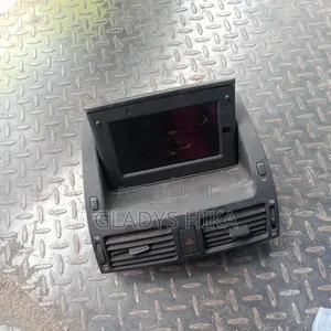 Ex Japan Avensis Hazard Face With Screen