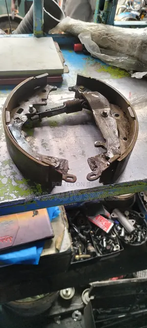 Hiace 7l Matatu Brake Lining