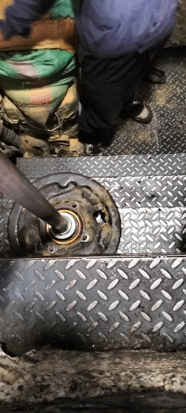 Hiace 7l Matatu Rear Axle Without Linings