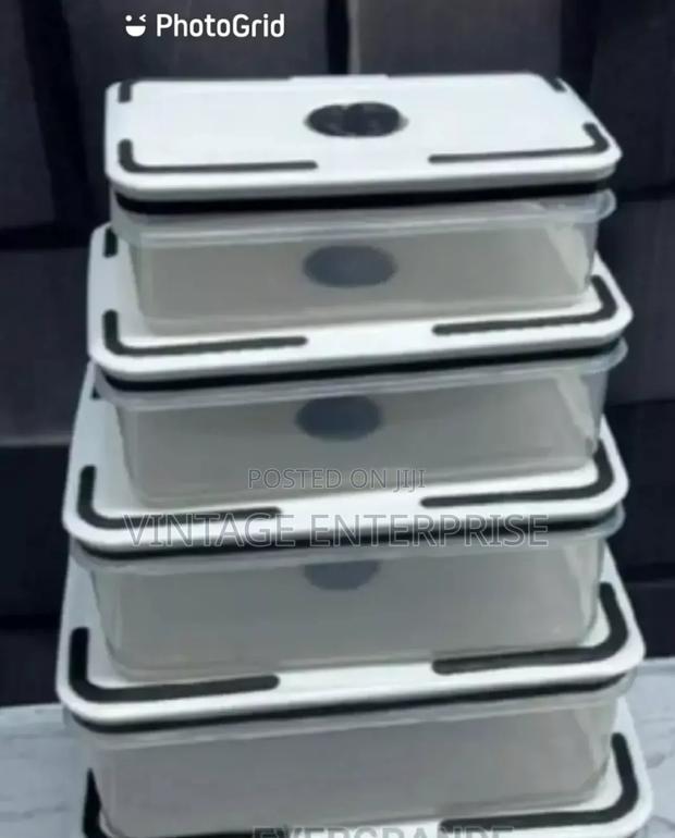 Microwave Friendly Fridge Containers( 5 in 1 Plastic)••√ - main view