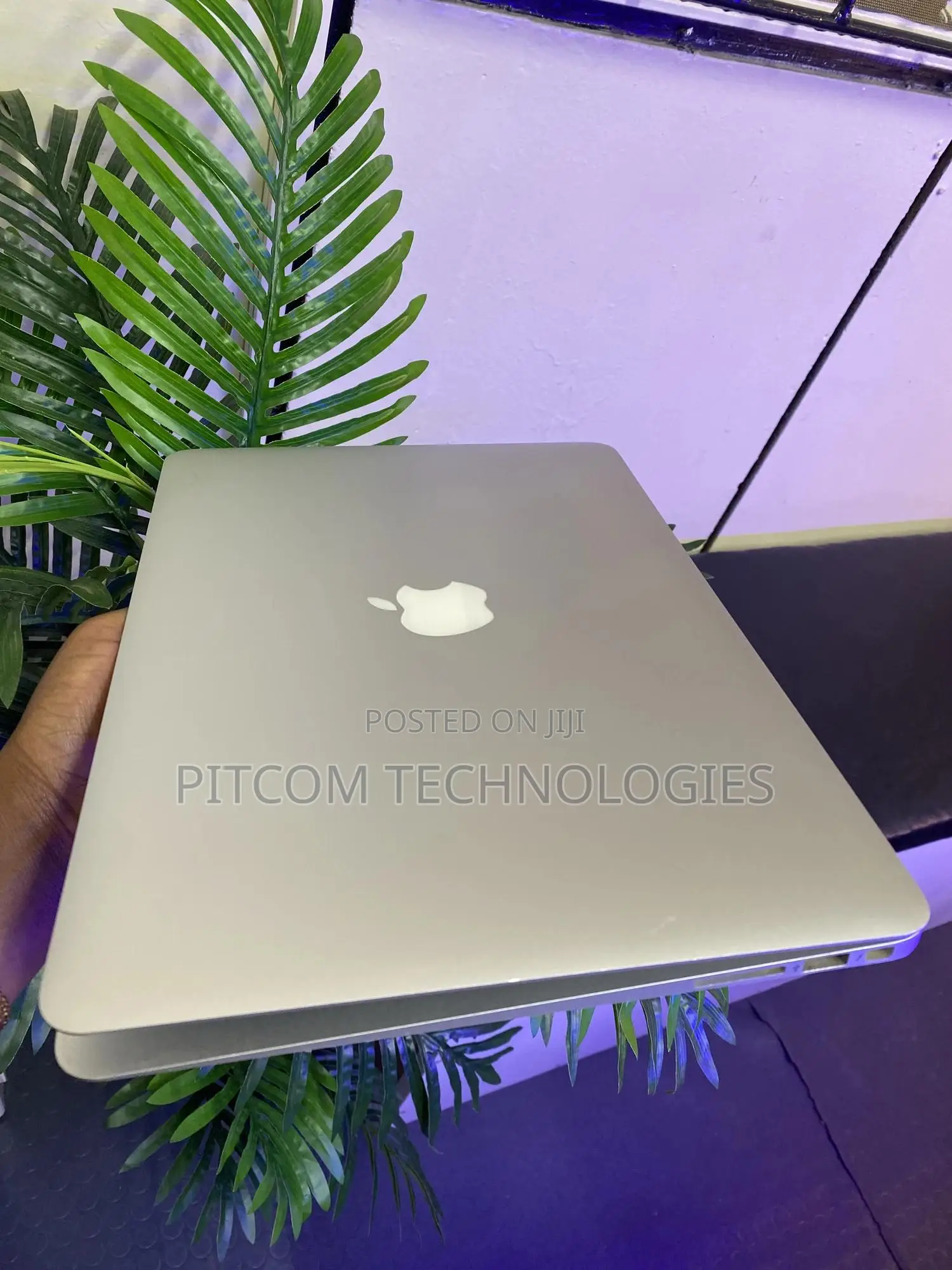 Laptop Apple MacBook 2017 8GB Intel Core I5 SSD 128GB