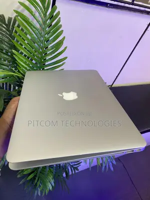 Laptop Apple MacBook 2017 8GB Intel Core I5 SSD 128GB