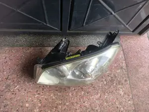 Toyota Rav 4 2009 Ac 36 Xenon Headlight
