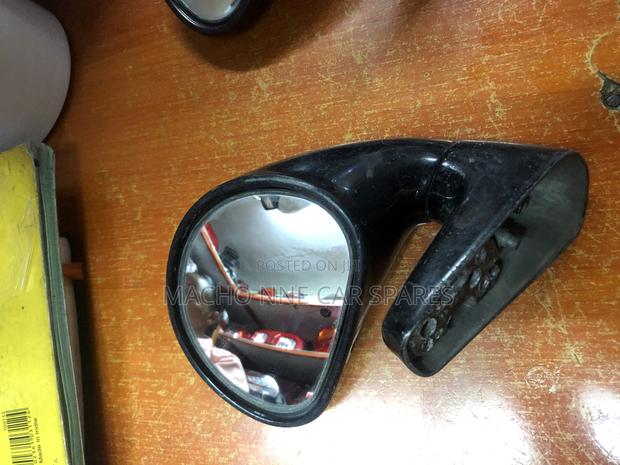 Mitsubishi Pajero Shogun (Makai) Wing Mirror - thumbnail 2