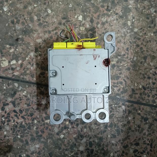 Nissan Serena SRS Module.
