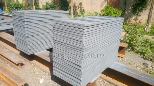 Metal Strappers . Wholesale Prices - main view