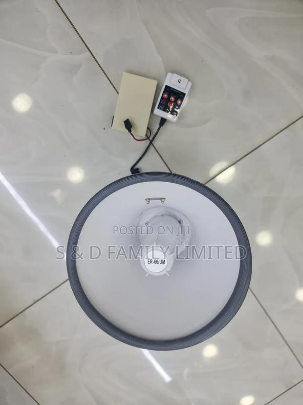 Big Rechargeable Megaphone - thumbnail 2
