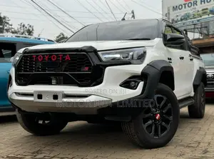Toyota Hilux 2017 White