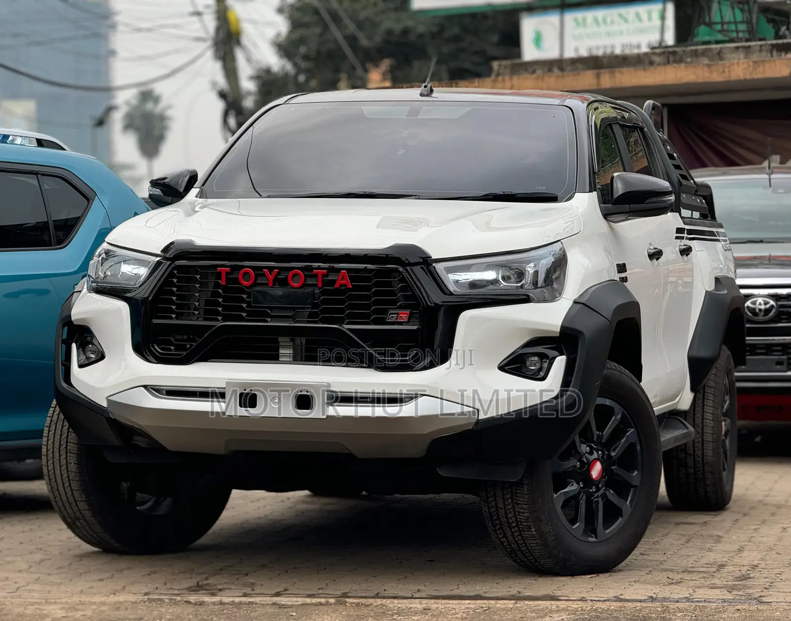 Toyota Hilux 2017 White