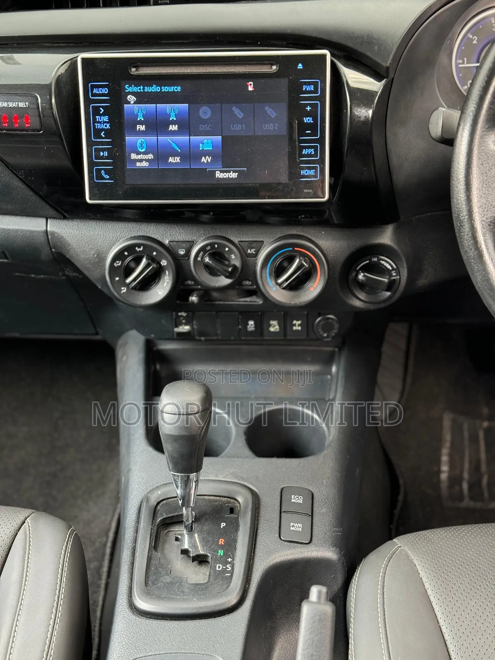 Toyota Hilux 2017 White