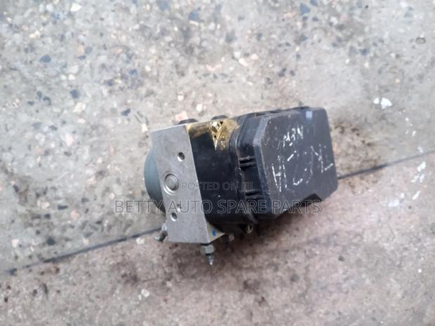 Toyota Ractis Abs Pump - main view