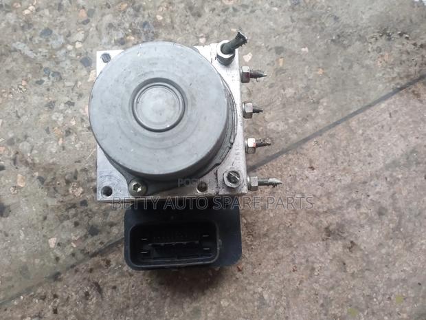 Toyota Ractis Abs Pump - thumbnail 5