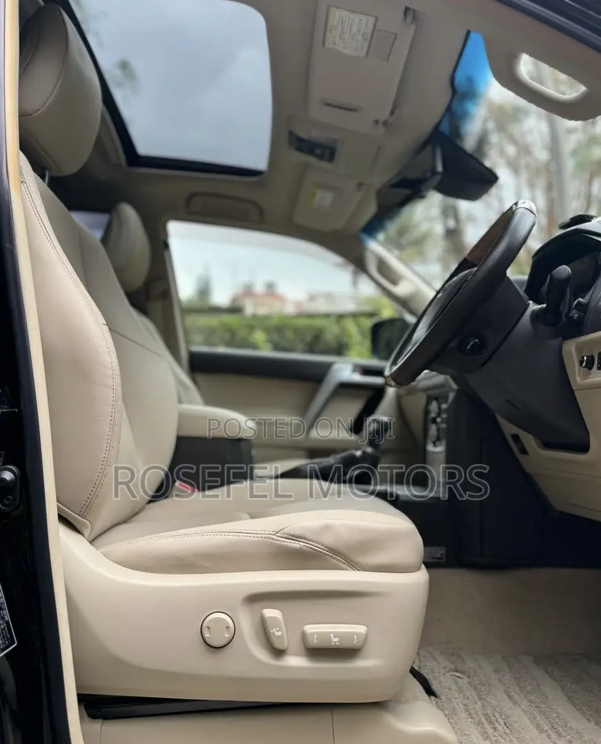 Toyota Land Cruiser Prado 2019 Black