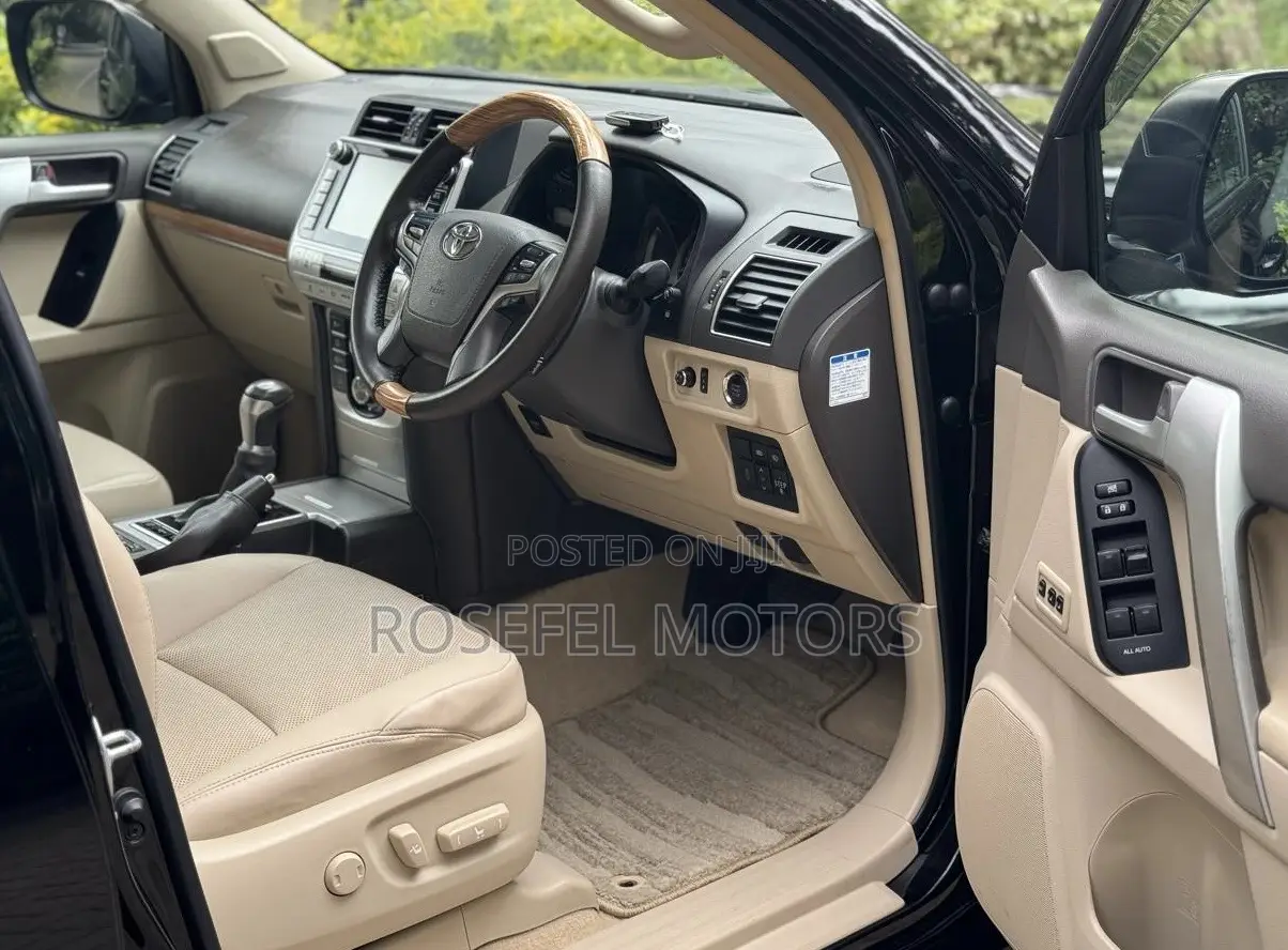 Toyota Land Cruiser Prado 2019 Black