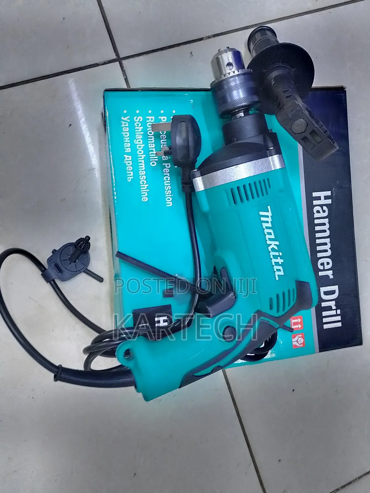 Makita 710 Watts Hammer Drill
