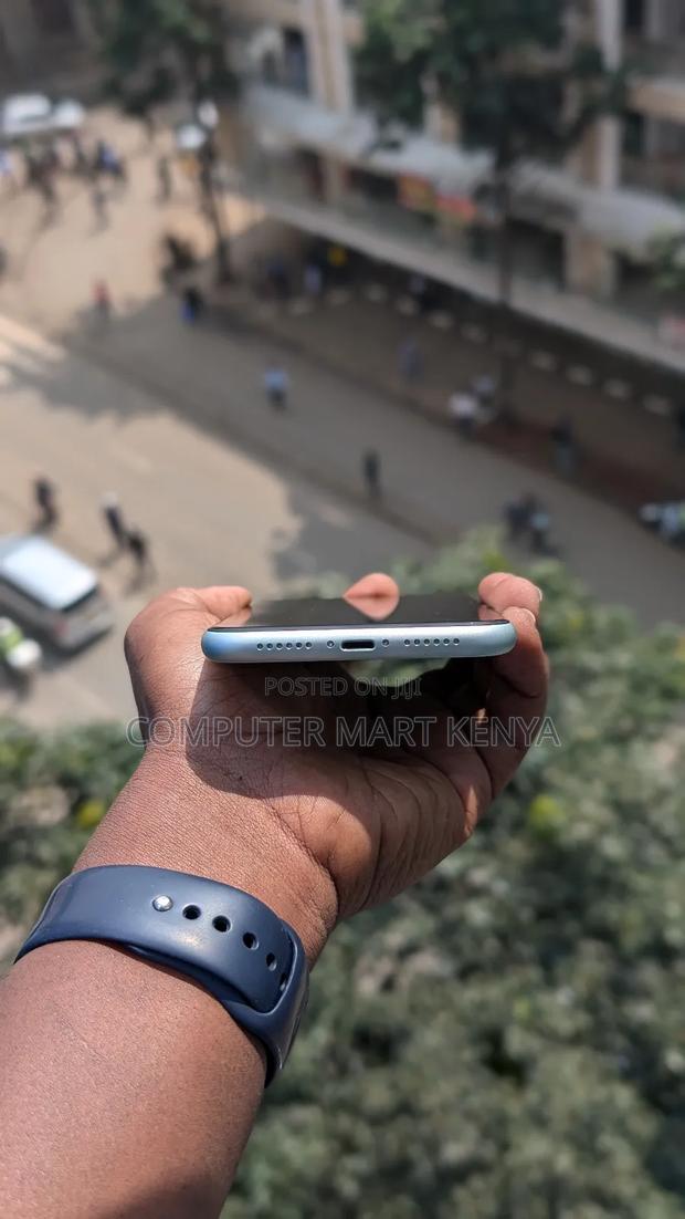 Apple iPhone 11 256 GB Blue - thumbnail 7