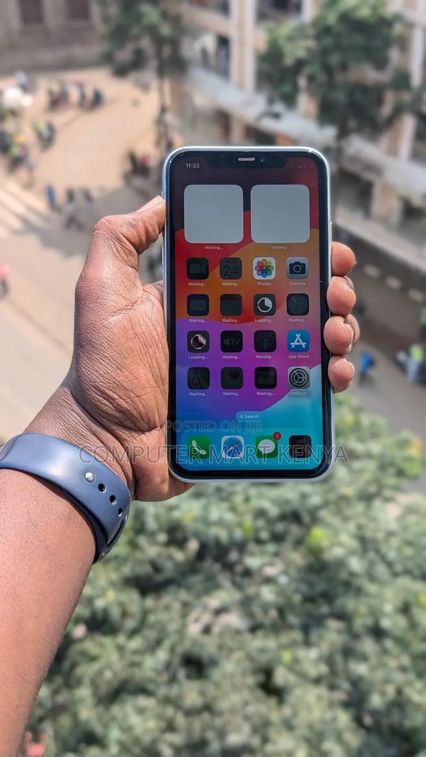 Apple iPhone 11 256 GB Blue - thumbnail 4