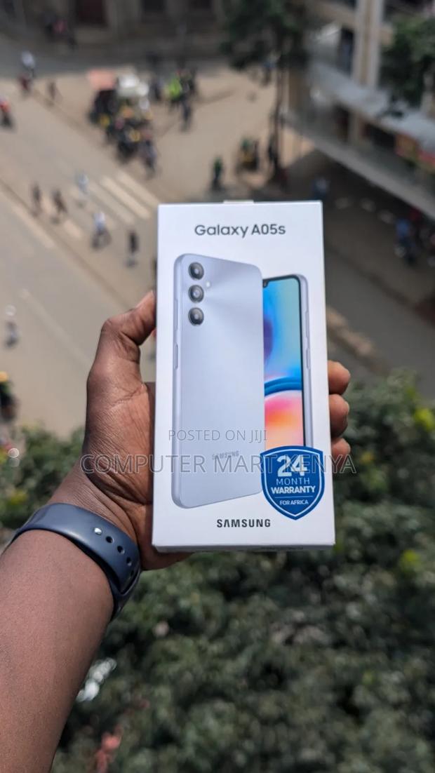 New Samsung Galaxy A05s 64 GB Silver - thumbnail 2