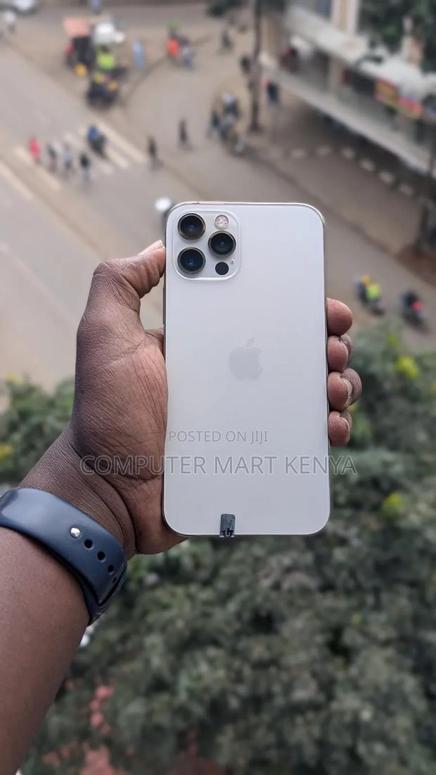 Apple iPhone 12 Pro 256 GB Gold - thumbnail 3