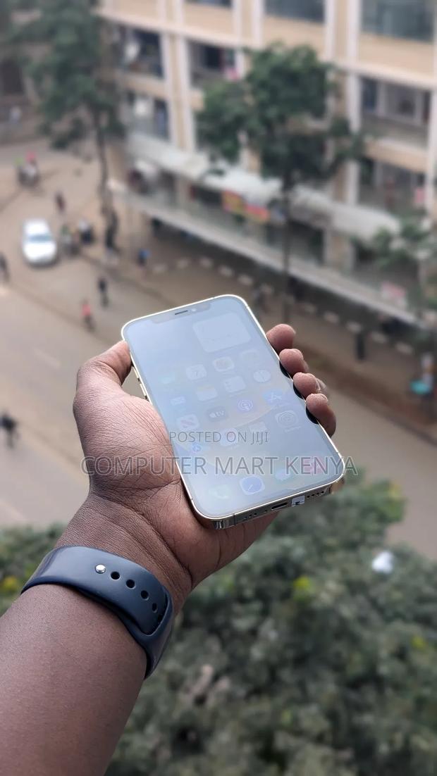 Apple iPhone 12 Pro 256 GB Gold - thumbnail 4