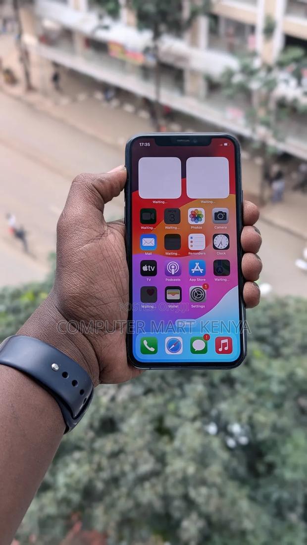 Apple iPhone 11 Pro 256 GB Green - thumbnail 2