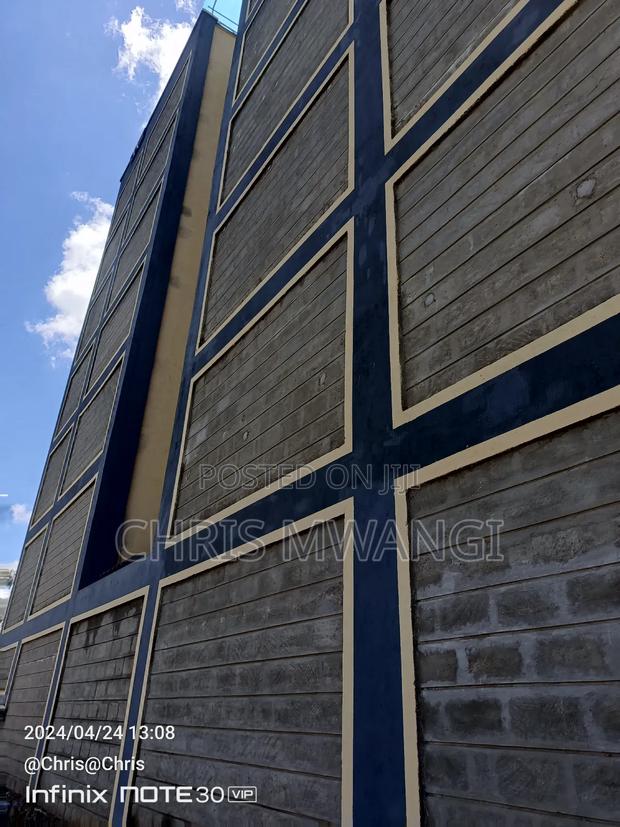 2bdrm Block of Flats in Kamakis Estate for sale