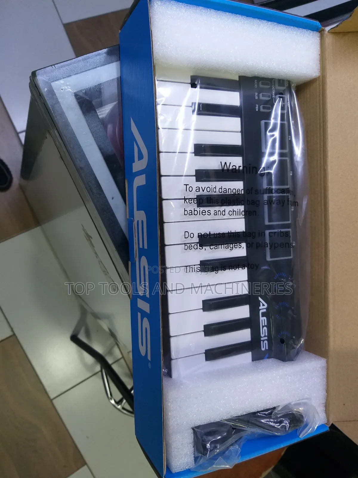 Alesis 25 Key Midi Keyboard (V Mini)