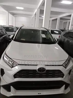 Toyota RAV4 2019 White