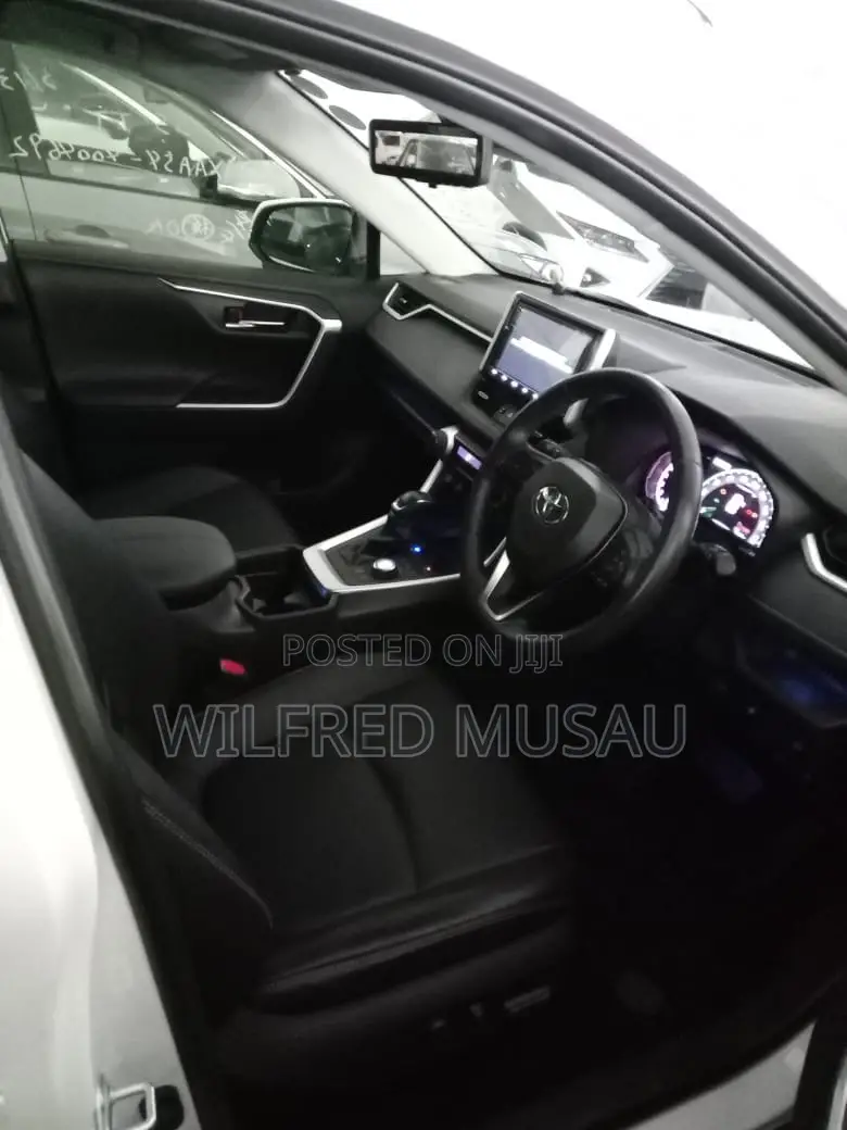 Toyota RAV4 2019 White