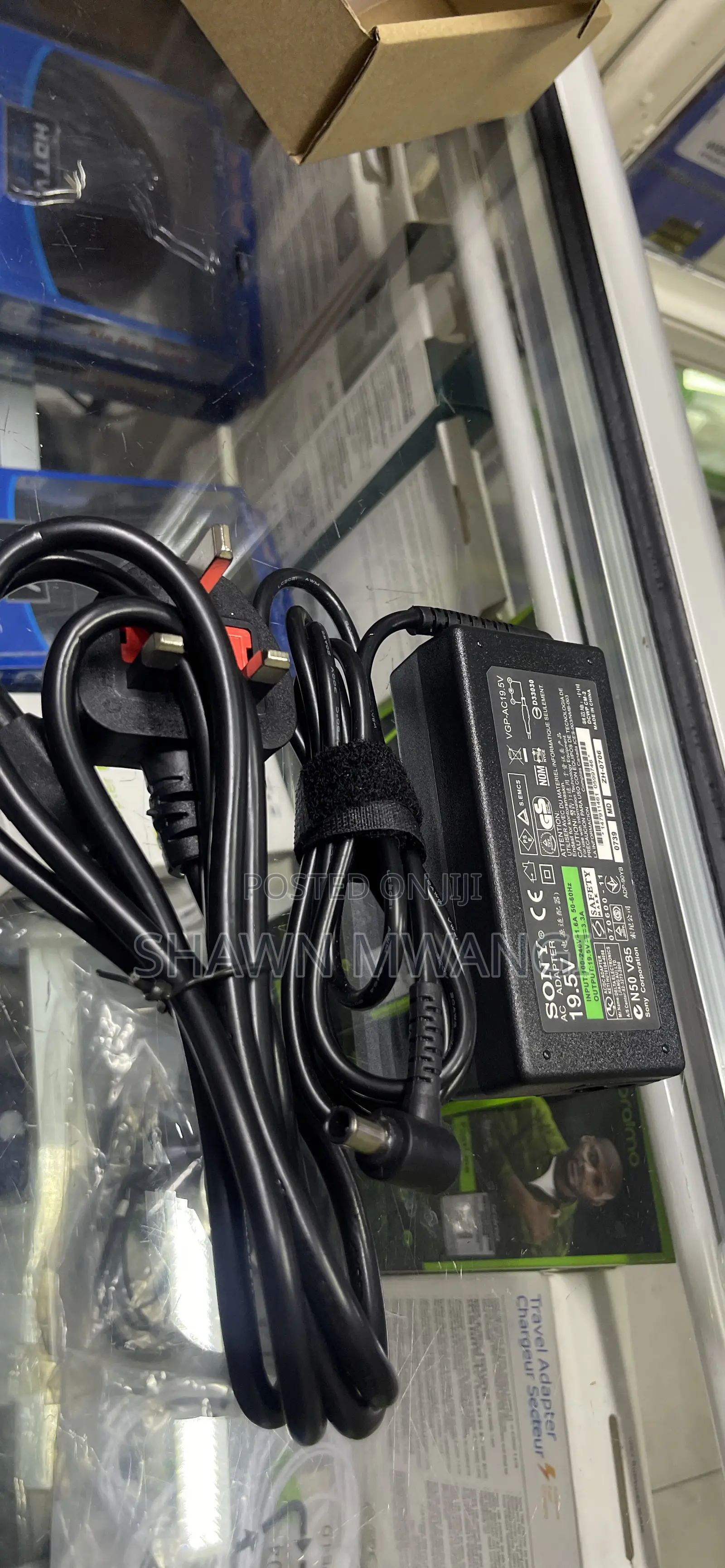 Original Sony Full Charger 19.5v -3.3a