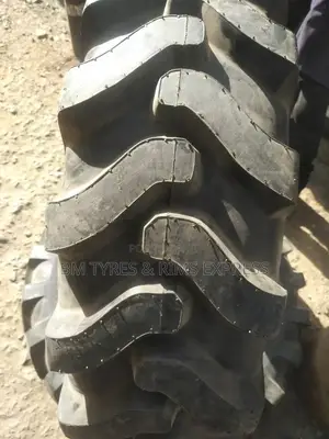 12.5 /80 - 18 BKT TRACTOR. (India)