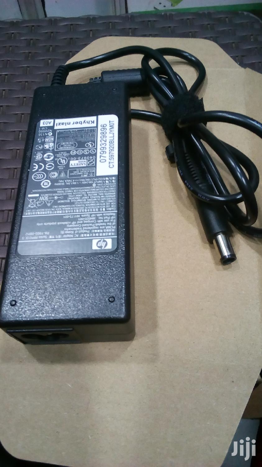 Hp Chargers Big Pin 90w