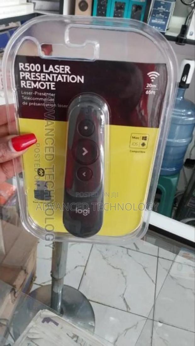 Logitech R500 Laser Pointer Presentation Remote