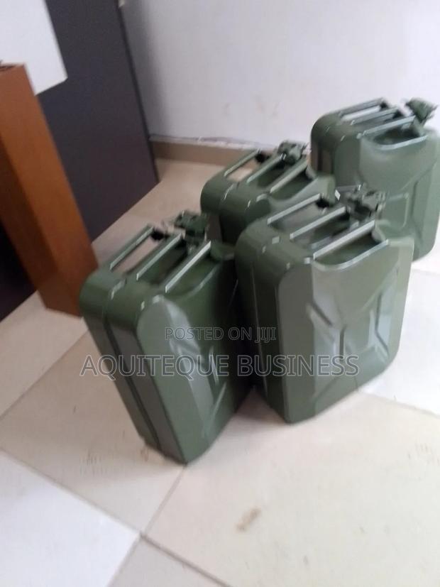 Metallic Fuel Can