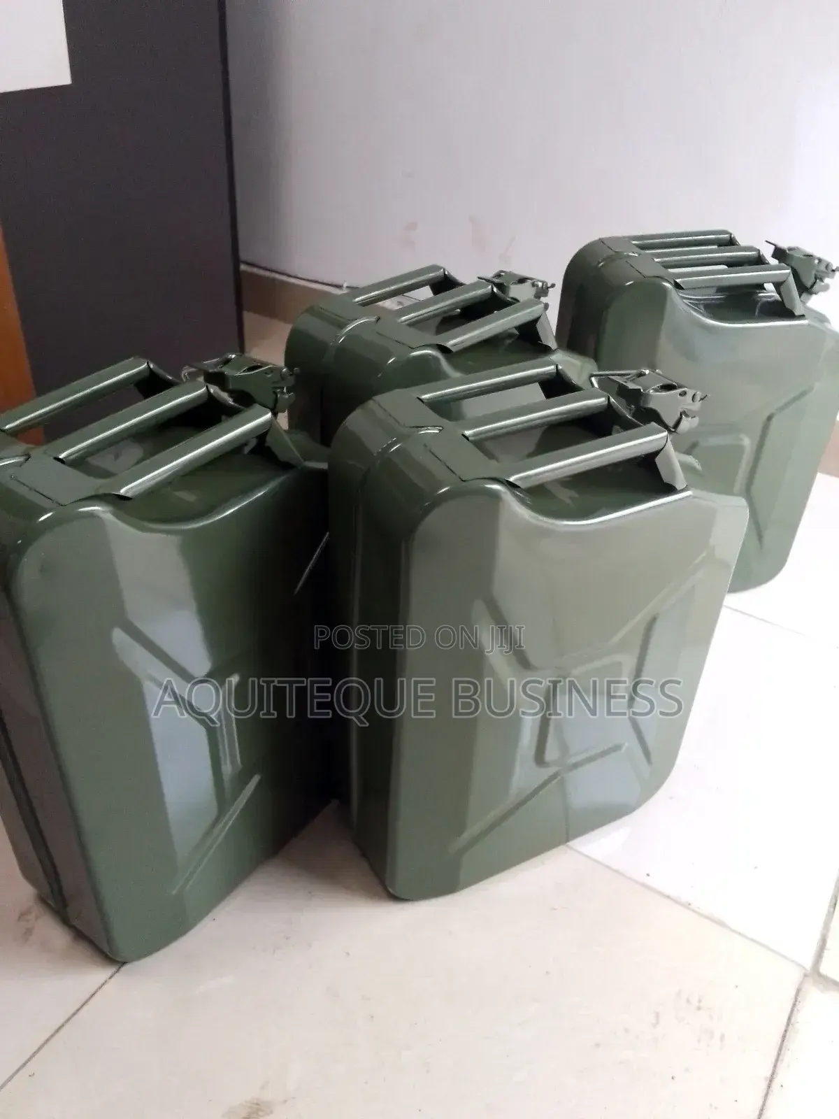 Fuel Can 20L. Metallic