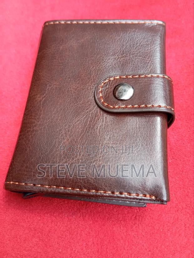 Pop Up Cardholder With Wallet. - thumbnail 11