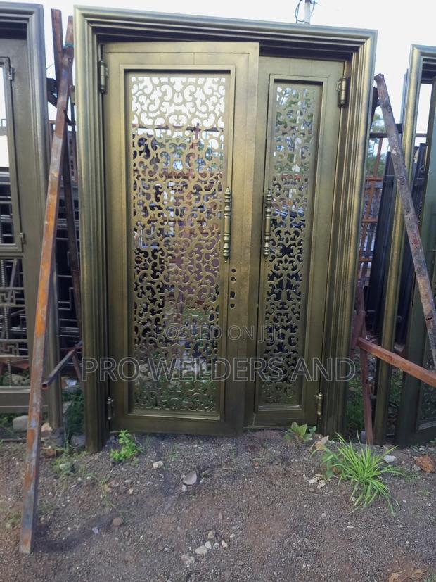 Modern Doors - thumbnail 2