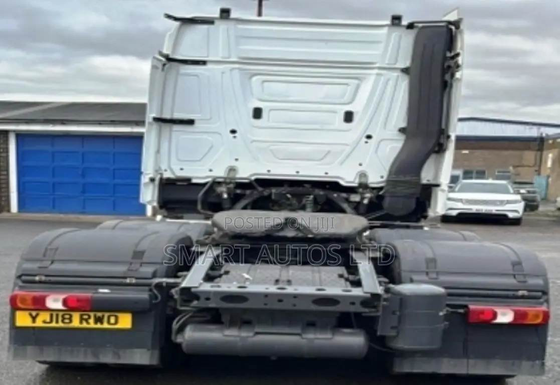 Mercedes Actros 2546