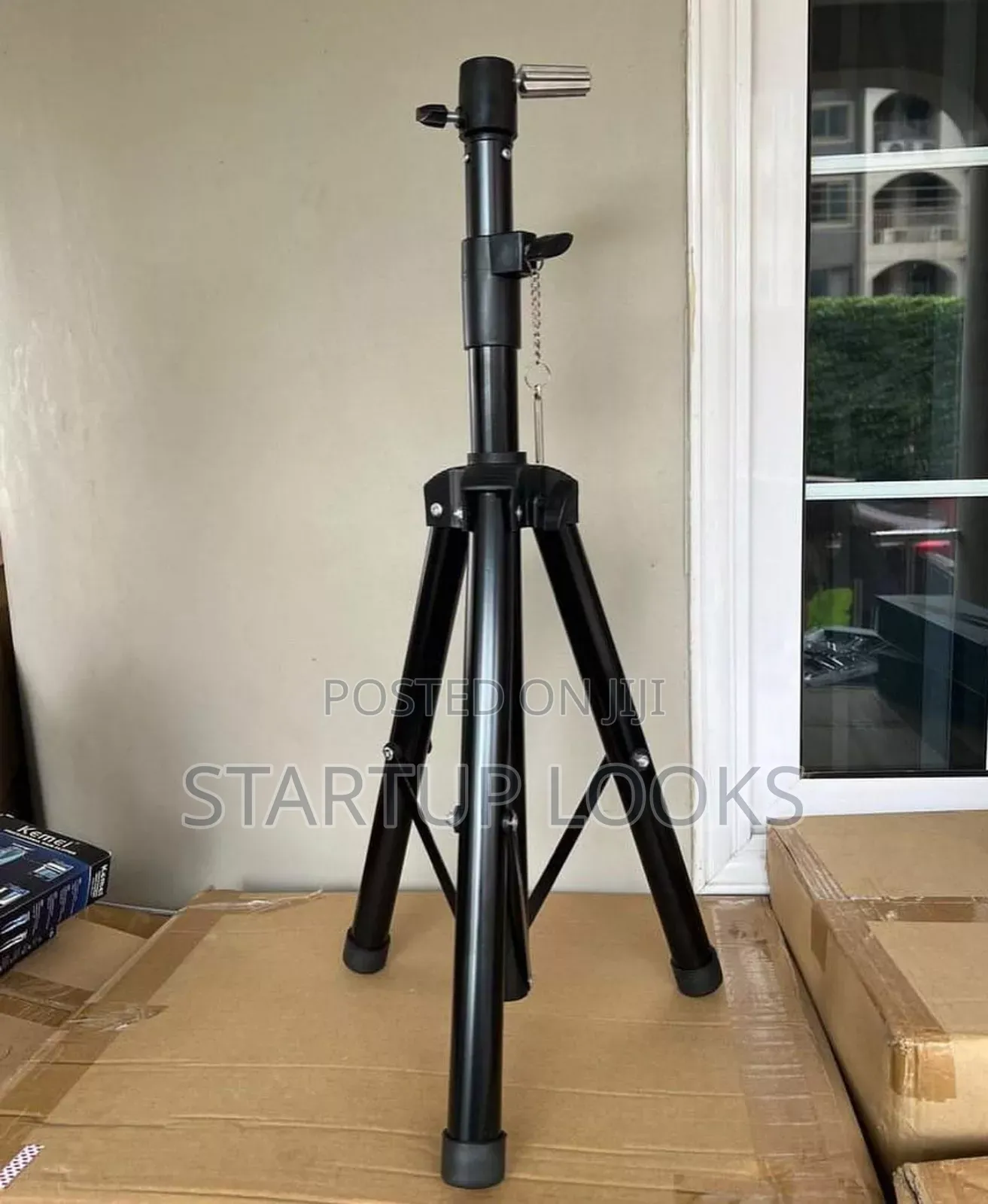 Heavy Duty Tripod Stand , Strong Stand Wig Making