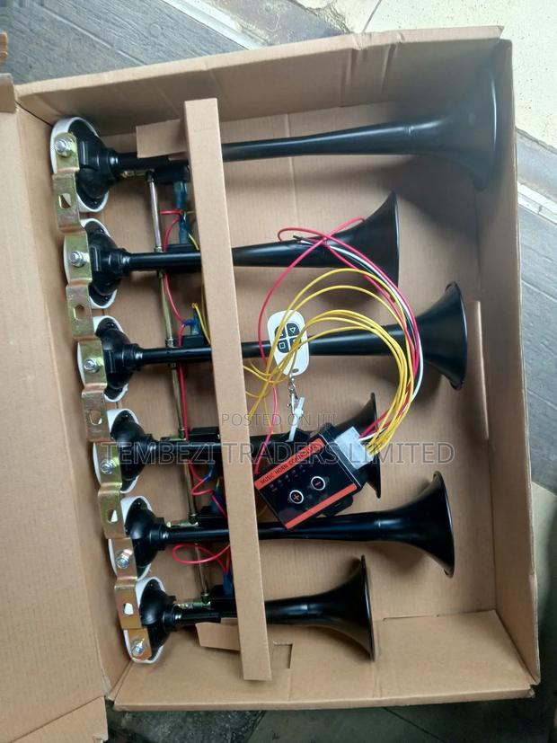 6 Pipe Air Horn 24volts/Melody Horn