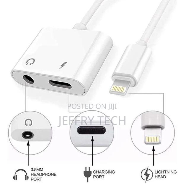 2 in 1 Lightning iPhone to Audio AUX 3.5mm + Lightning Iphon