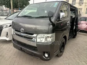 Toyota HiAce 2017 Black