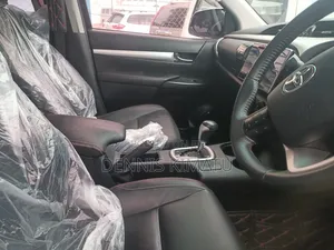 Toyota Hilux 2018 Black